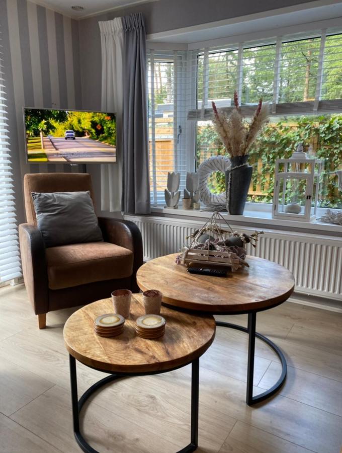 Luxe Chalet Met Prachtig Terras Op De Veluwe , Veel Privacy 헨덜루 외부 사진