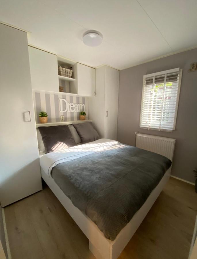 Luxe Chalet Met Prachtig Terras Op De Veluwe , Veel Privacy 헨덜루 외부 사진